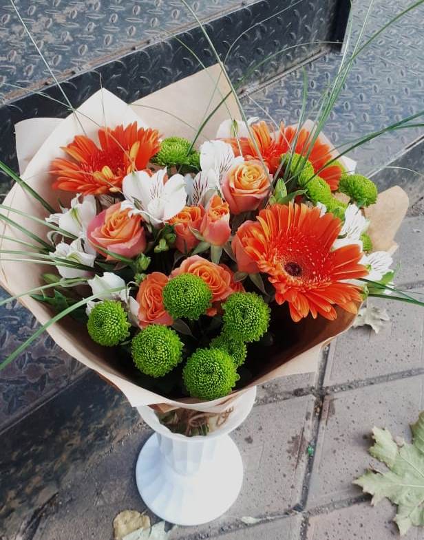 Букет цветов из: Герберы, Хризантемы, Альстромерии и Розы в Солнечногорске-7