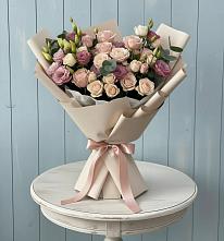 Букет цветов из:  Розы и Лизиантусы в Солнечногорске-7