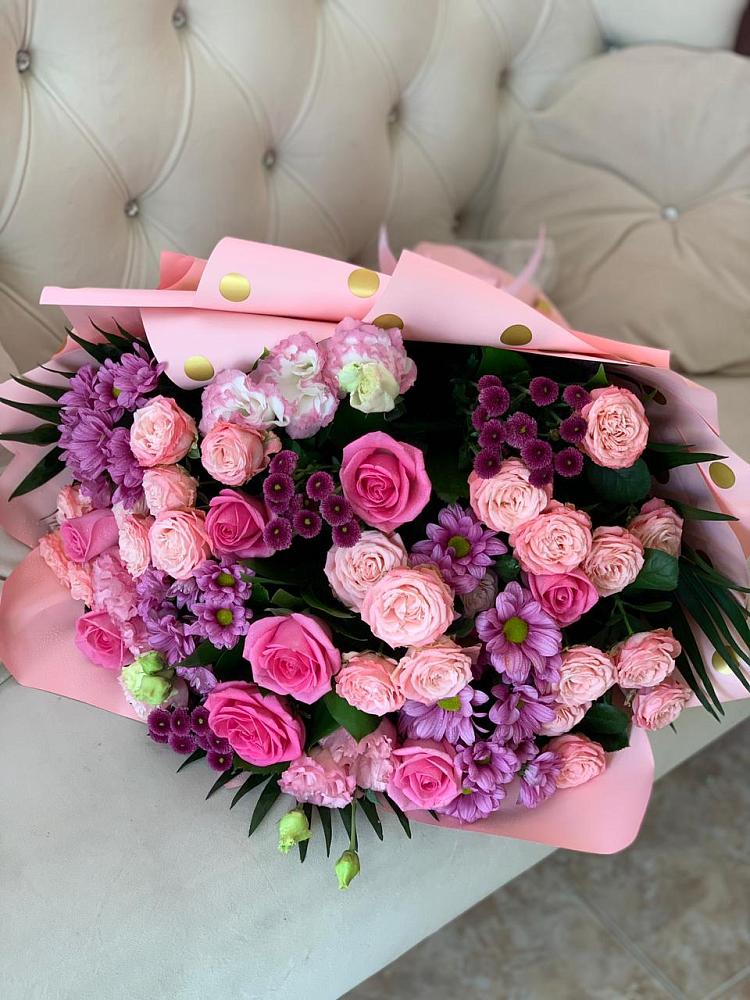 Букет цветов из: Хризантемы, Розы и Лизиантусы в Солнечногорске-7