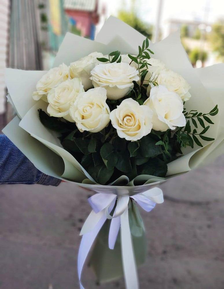 Букет Белые розы Проуд в Солнечногорске-7