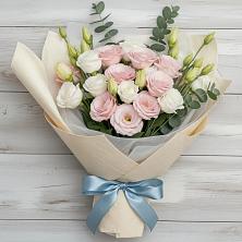 Букет цветов из:  Лизиантусы в Солнечногорске-7