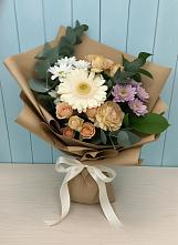 Букет цветов из:  Герберы и Хризантемы в Солнечногорске-7