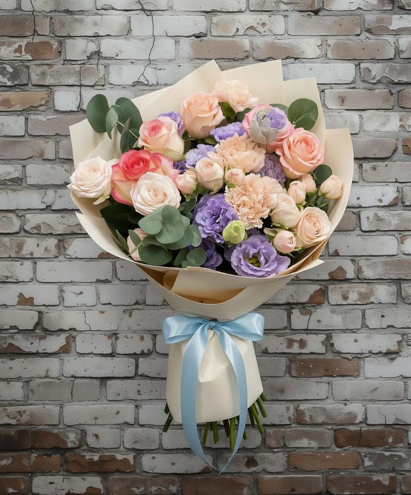 Букет цветов из: Розы, Лизиантусы и Гвоздики в Солнечногорске-7