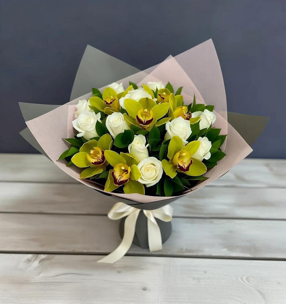 Букет цветов из: Орхидеи и Розы в Солнечногорске-7