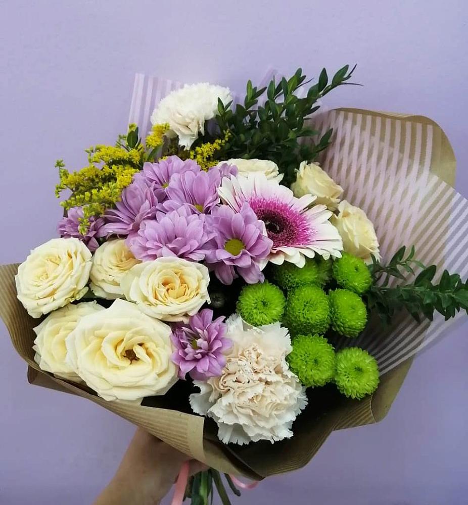 Букет цветов из: Хризантемы, Розы, Гвоздики и Герберы в Солнечногорске-7