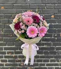 Букет цветов из:  Герберы и Хризантемы в Солнечногорске-7
