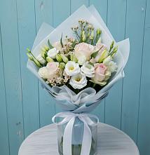 Букет цветов из:  Розы и Лизиантусы в Солнечногорске-7