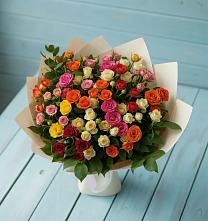 Букет Микс из разноцветных кустовых роз в Солнечногорске-7
